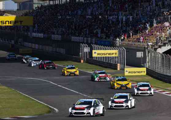 WTCC 2015: Lopez, Muller dominates in China image