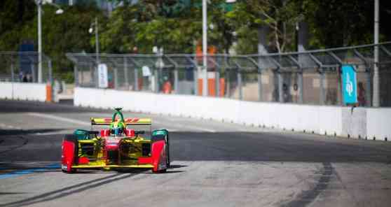 Di Grassi claims second round of 2015-16 Formula E in Malaysia image