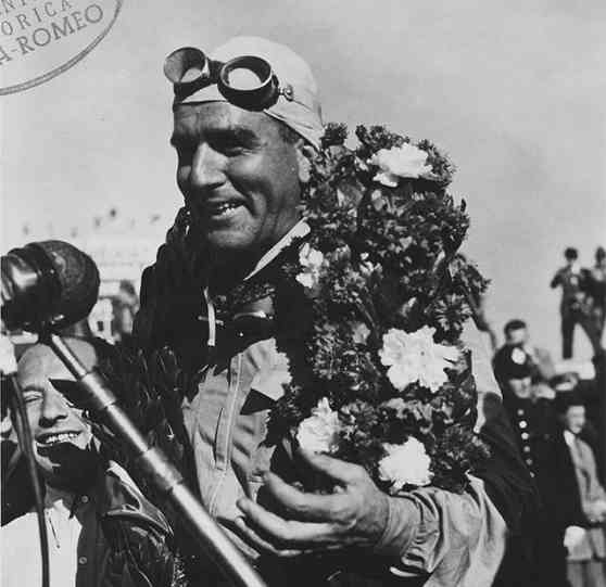 Report: DNA testing confirms Juan Manuel Fangio has two sons image