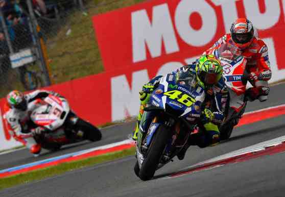 MotoGP bans use of aerodynamic winglets for 2017 season image