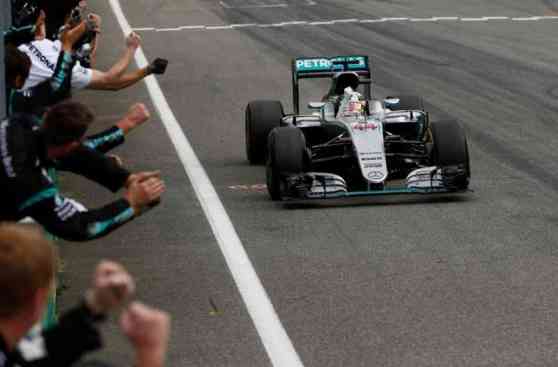 Hamilton victorious at 2016 German Grand Prix image