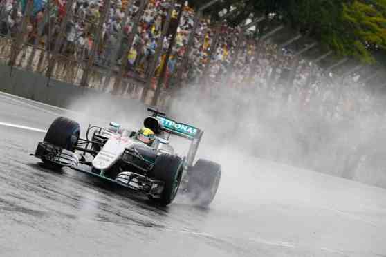 Hamilton wins action packed 2016 Brazilian GP image