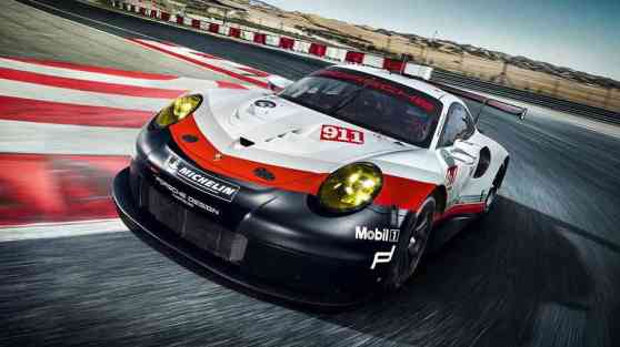 LA 2016: Porsche unleashes the 911 RSR Le Mans racecar image