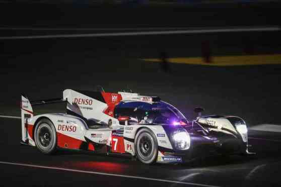 Toyota locks out front row at 2017 Le Mans qualifying  image
