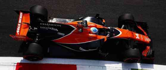Report: McLaren considering to build its own F1 power unit image