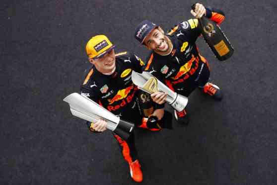 Report: Red Bull looking to keep Ricciardo, Verstappen until 2020 image