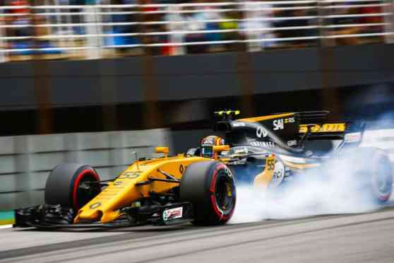 Pirelli adds two new tire sets for 2018 F1 season image