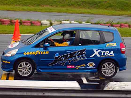 Top Gear's Charles Kim tops Jazz Vtec Media Challenge Round 1 image