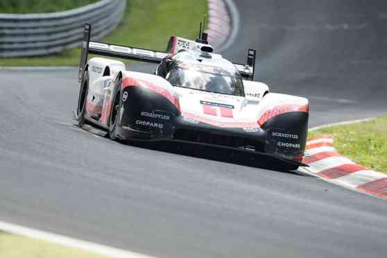 Porsche 919 Evo Obliterates N&uuml;rburgring Lap Record image