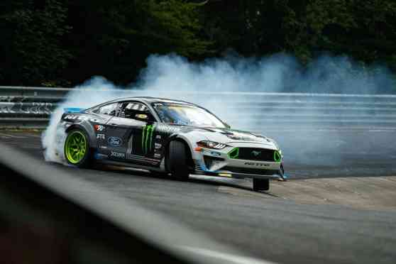 This 900 HP Ford Mustang just drifted the Nurburgring image
