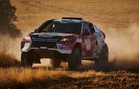 Lady-driven Mitsubishi Eclipse Cross to challenge 2019 Dakar Rally image