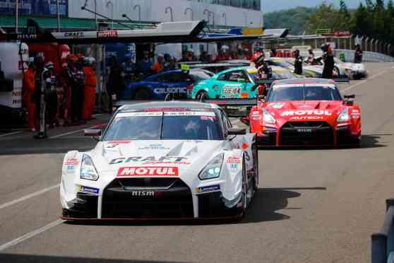 Nissan revs up for 2019 motorsport season image