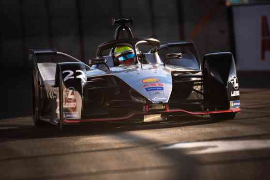 Nissan wins their first race in Formula E image