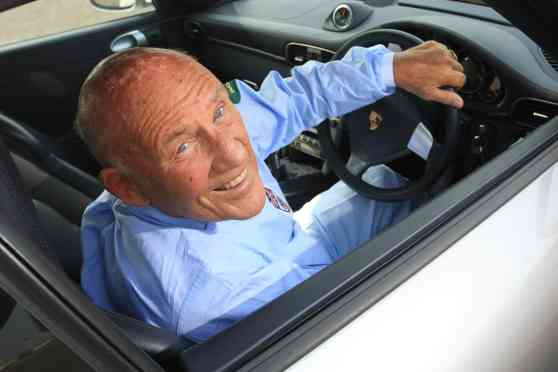 F1 legend Sir Stirling Moss passes away at 90 image