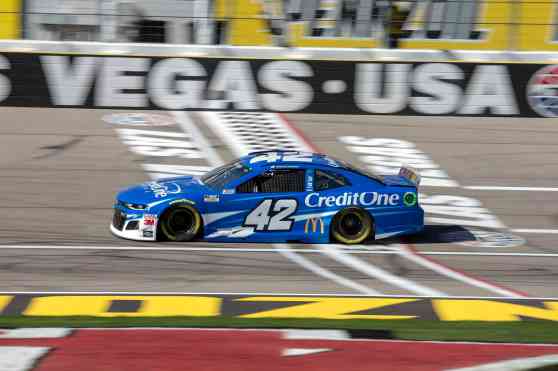NASCAR driver suspended for saying N-word during online race image