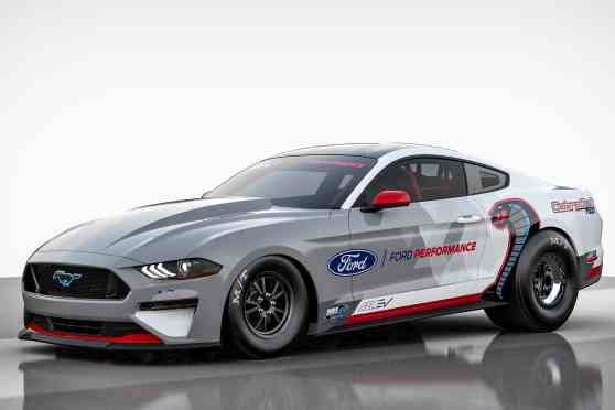 Smoke 'em: Mustang Cobra Jet 1400 is Ford's all-electric drag racing beast image