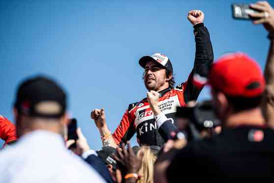Renault F1 lures Fernando Alonso away from Toyota for 2021 season image