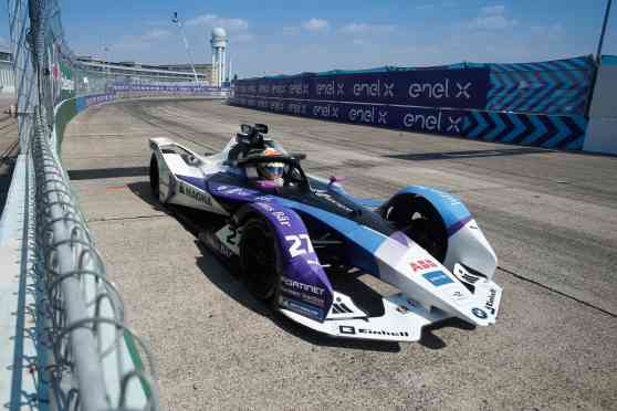 BMW to quit racing in Formula E image