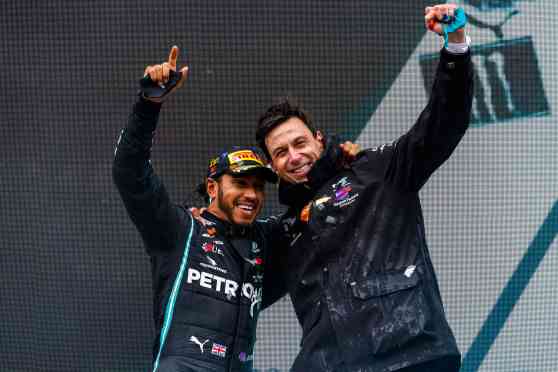 Confirmed: Lewis Hamilton will drive for Mercedes-AMG in 2021 image