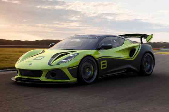 Lotus wants to take the checkered flag with Emira GT4 image