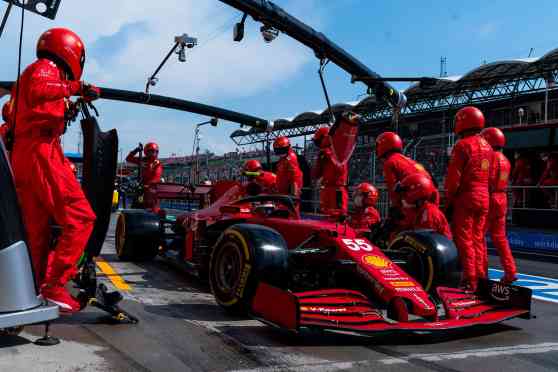 F1 to develop clean "drop-in fuel" for race and road use image