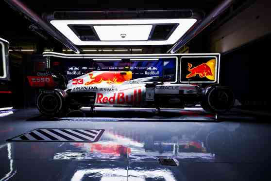 Red Bull says arigato to Honda image