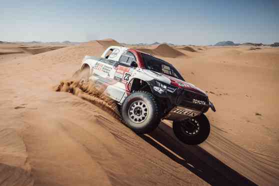 Toyota dominates 2022 Dakar Rally with the Hilux image