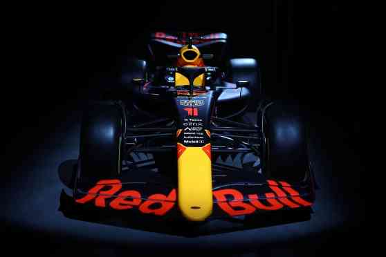 Red Bull Racing ready to defend F1 title with RB18 image