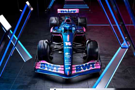 Alpine's 2022 F1 car looks good in blue and pink image