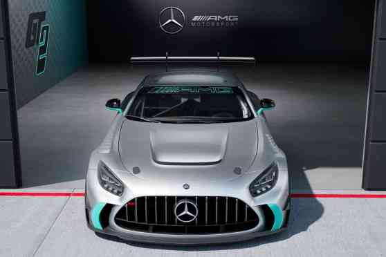 Built for the track: Mercedes-AMG unveils 707 PS GT2 race car image