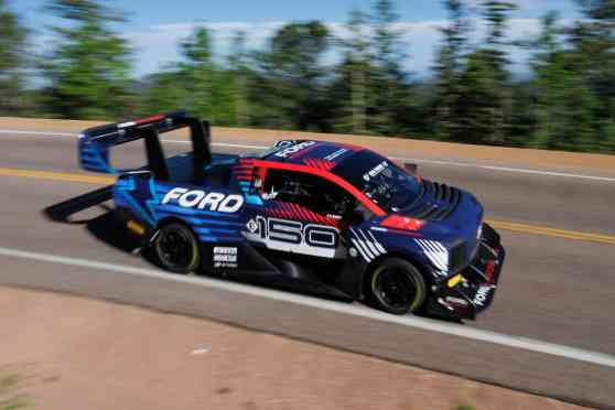 Ford F-150 Lightning SuperTruck wins Pikes Peak 2024 image