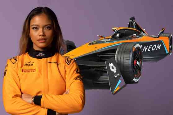 Bianca Bustamante to test new Formula E car with McLaren image