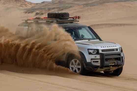 Land Rover Defender set to take on the challenge of Dakar rally image