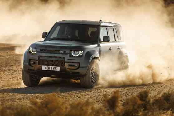 Twin-turbo V8 Land Rover Defender OCTA to join 2026 Dakar Rally image