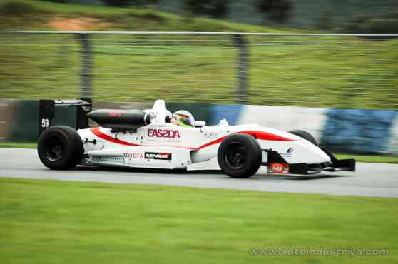 Ali Jackson dominates wet 2006 AF3 Zhuhai Leg image