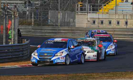 FIA WTCC: Chevrolet and Yvan Muller strikes again image