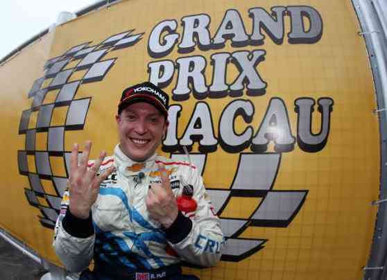 Rob Huff takes home 2012 WTCC title in Macau season finale image