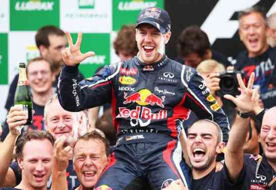 Casio Edifice celebrates with Vettel in his third F1 title image