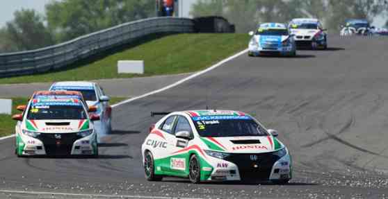 FIA WTCC: Honda and BMW enjoys first victory of the season image