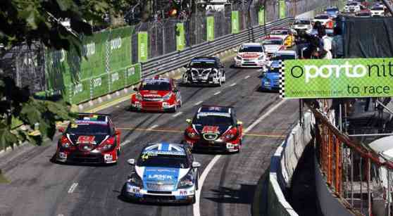2013 FIA WTCC: Muller and Nash wins street race in Portugal image