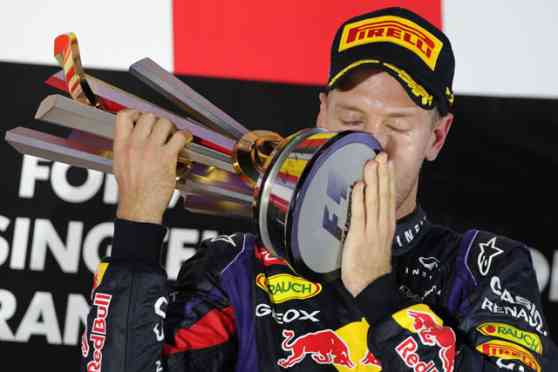 Formula One GP 2013: Vettel wins Singapore round image