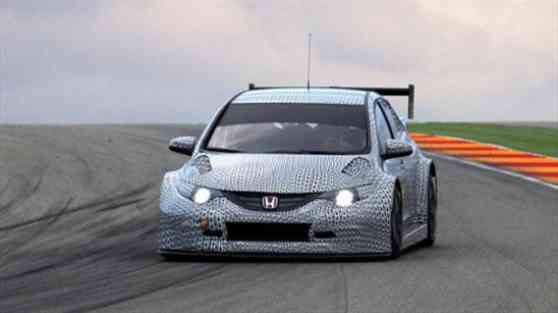 Honda reveals first image of 2014 Civic WTCC in Tokyo image