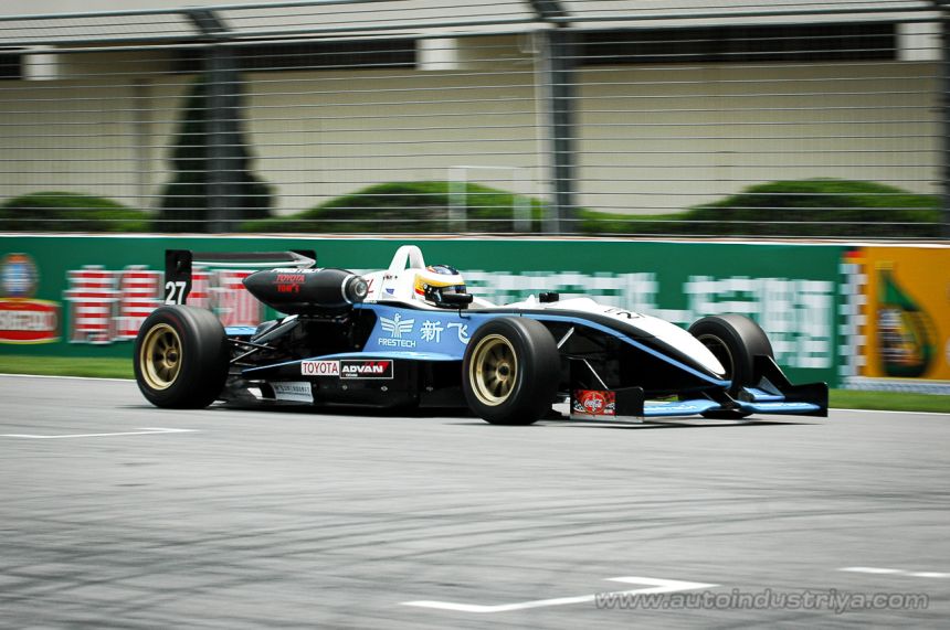Ali Jackson dominates wet 2006 AF3 Zhuhai Leg image