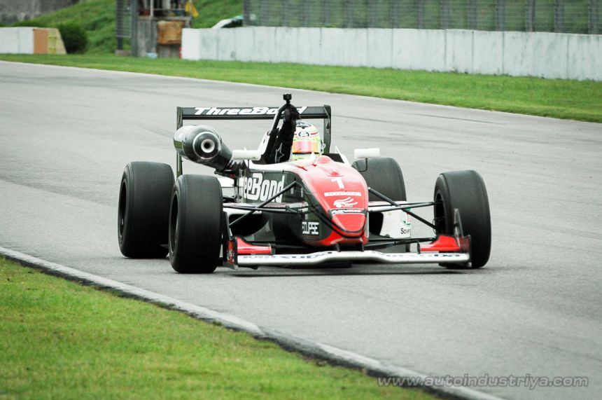 Ali Jackson dominates wet 2006 AF3 Zhuhai Leg image