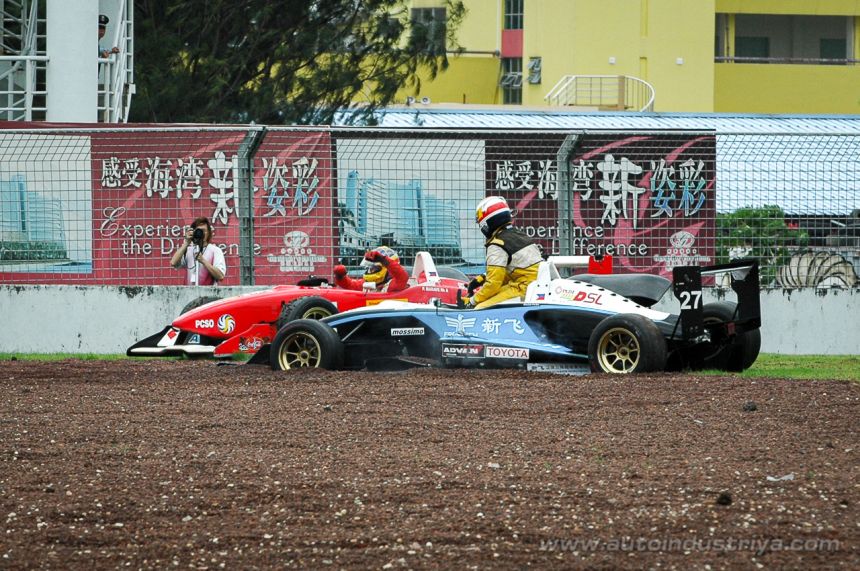 Ali Jackson dominates wet 2006 AF3 Zhuhai Leg image