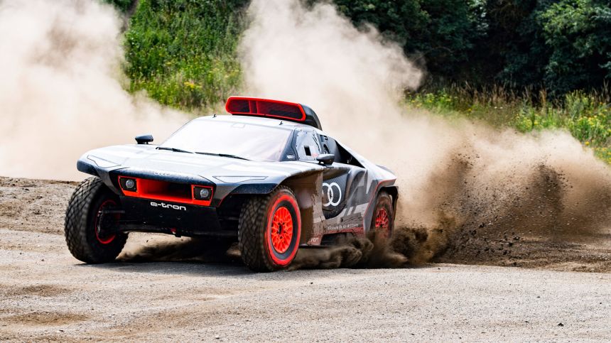 680 HP RS Q e-tron is Audi crazy electric Dakar racer image