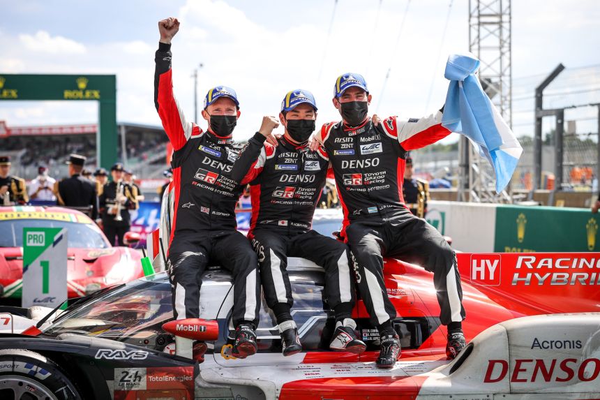 Toyota claims its fourth straight 24 Hours of Le Mans win image