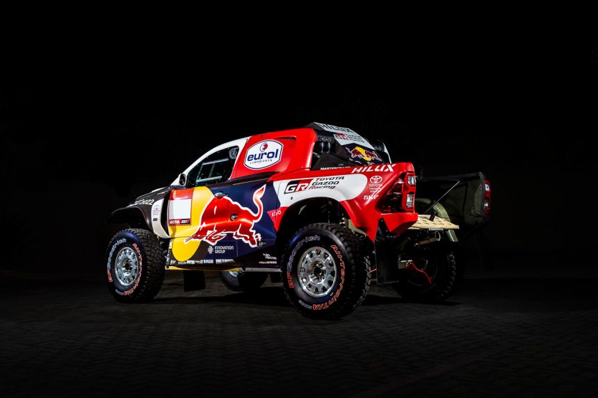 Toyota reveals 400 PS Hilux racer for 2022 Dakar Rally image