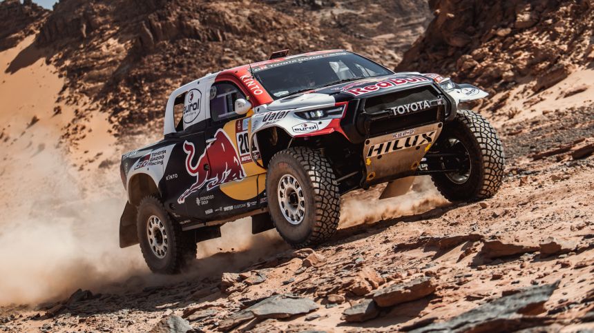 Toyota dominates 2022 Dakar Rally with the Hilux image