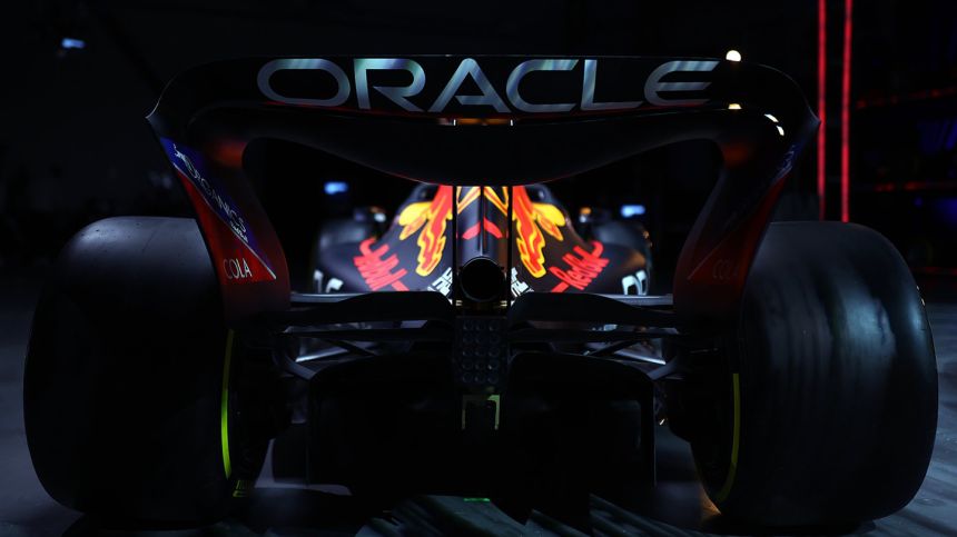 Red Bull Racing ready to defend F1 title with RB18 image